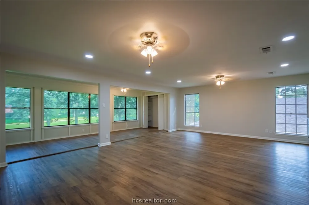 38 Golfview Drive Hilltop Lakes, TX 77871