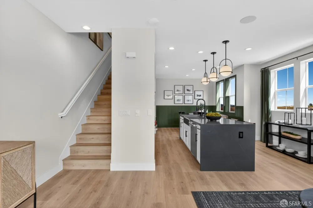 2812 Cardon Way San Bruno, CA 94066