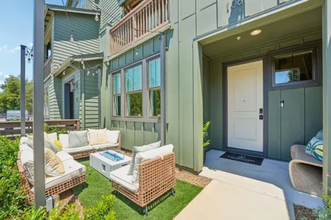 204 Pippin Court