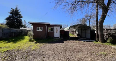 3525 Madrone Street