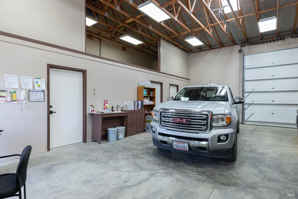 374 Kinley Drive Healdsburg, CA 95448
