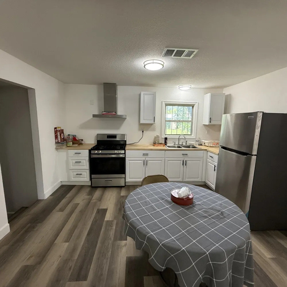 1306 Liveoak Avenue Corsicana, TX 75110