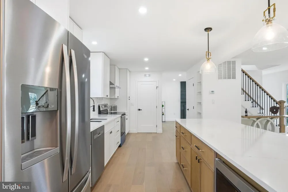 10704 HOWERTON AVENUE Fairfax, VA 22030