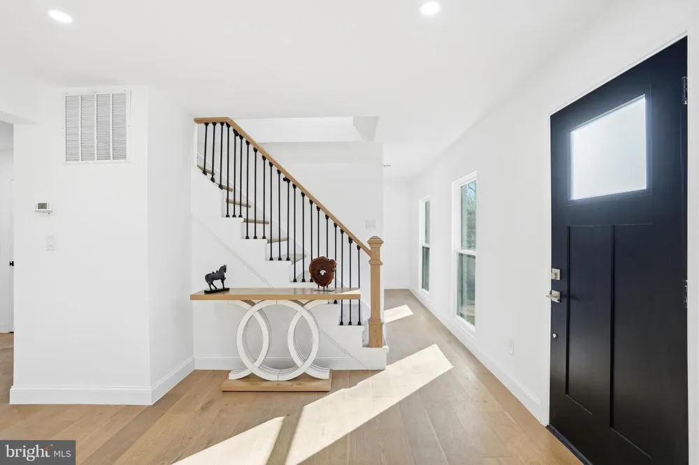 10704 HOWERTON AVENUE Fairfax, VA 22030