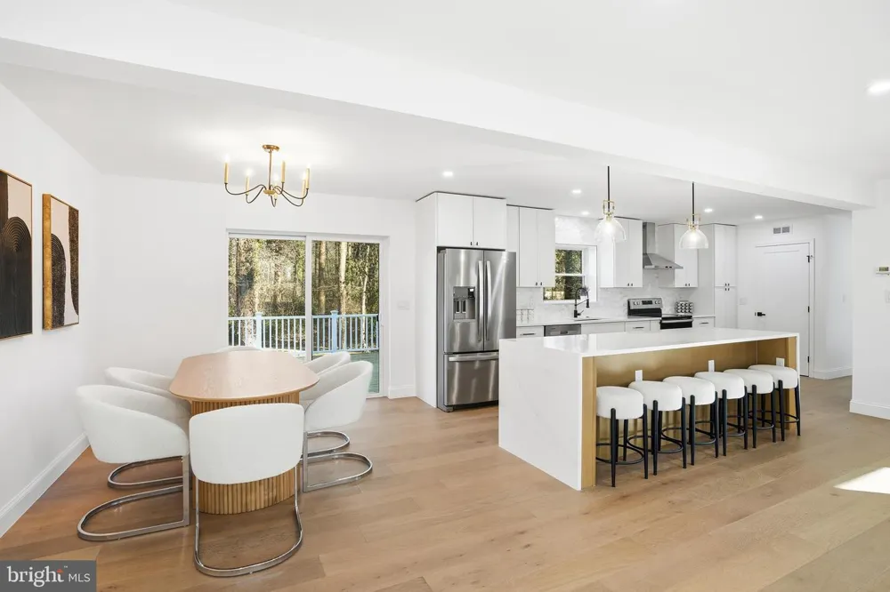 10704 HOWERTON AVENUE Fairfax, VA 22030