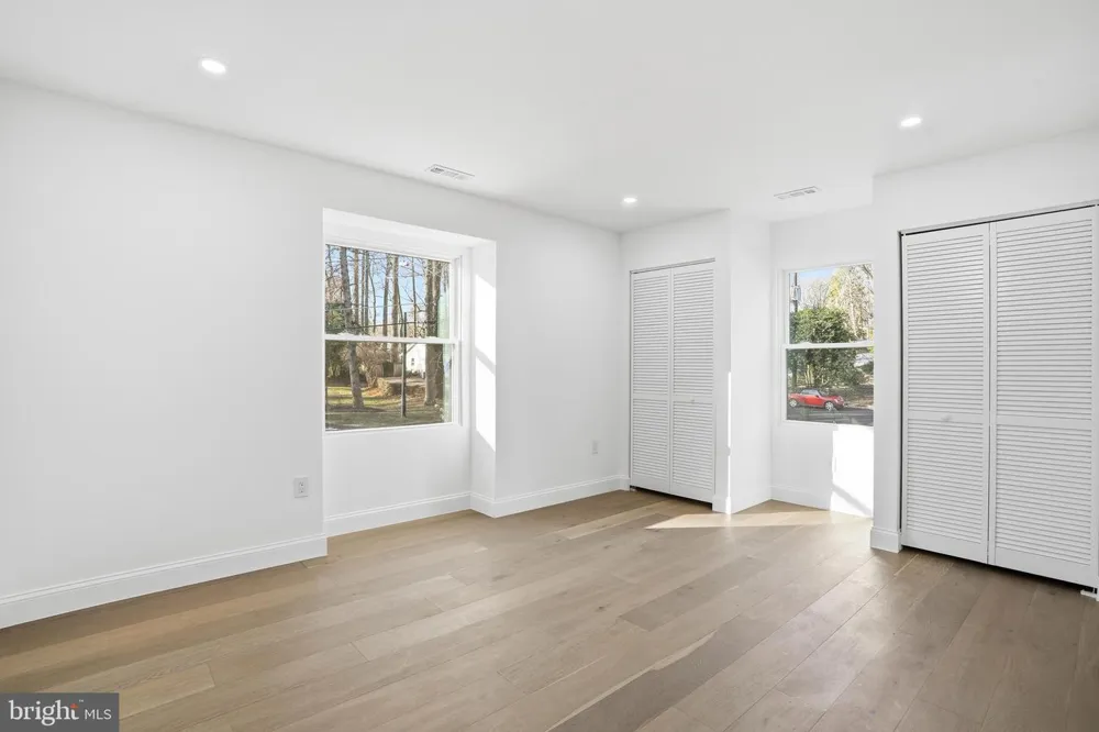 10704 HOWERTON AVENUE Fairfax, VA 22030