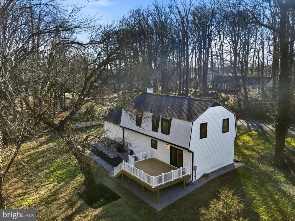10704 HOWERTON AVENUE Fairfax, VA 22030
