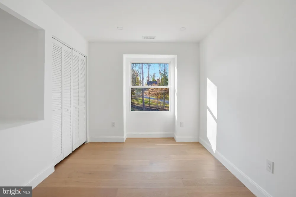 10704 HOWERTON AVENUE Fairfax, VA 22030