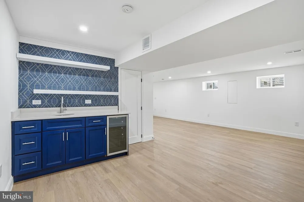10704 HOWERTON AVENUE Fairfax, VA 22030