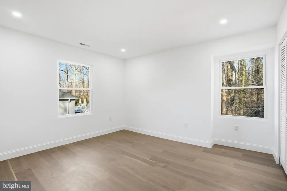 10704 HOWERTON AVENUE Fairfax, VA 22030