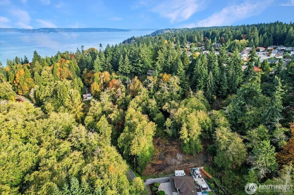 7217 Meadowdale Beach Road Edmonds, WA 98026