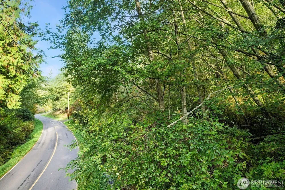 7217 Meadowdale Beach Road Edmonds, WA 98026