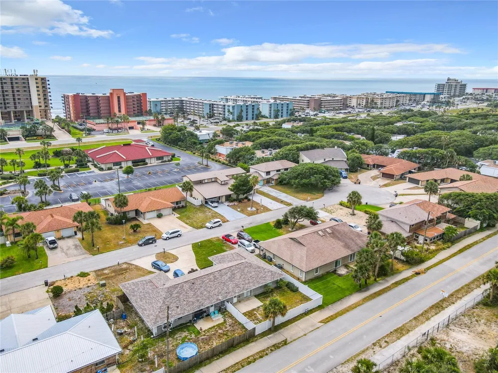 3828 SANDSTONE COURT New Smyrna Beach, FL 32169
