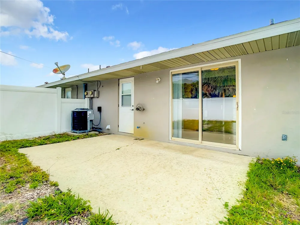 3828 SANDSTONE COURT New Smyrna Beach, FL 32169