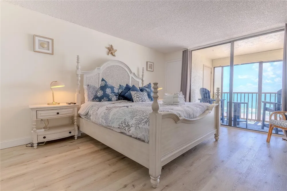 20040 GULF BOULEVARD #402 Indian Rocks Beach, FL 33785