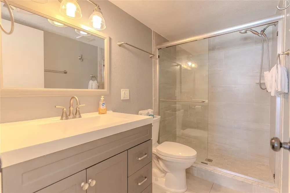 20040 GULF BOULEVARD #402 Indian Rocks Beach, FL 33785