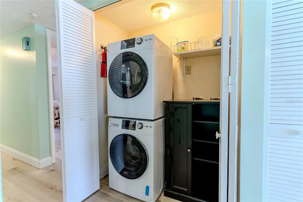 20040 GULF BOULEVARD #402 Indian Rocks Beach, FL 33785