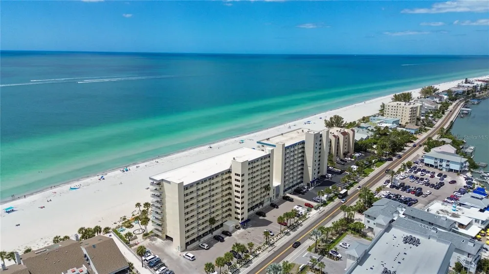 20040 GULF BOULEVARD #402 Indian Rocks Beach, FL 33785