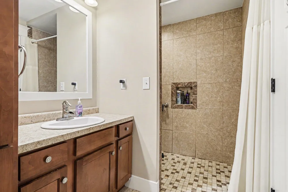 9370 Alex Drive Richland, MI 49083