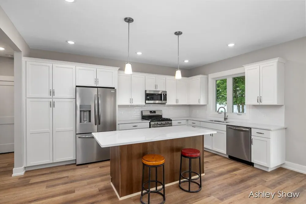 1500 Poppy Point Drive Georgetown Charter Township, MI 49428