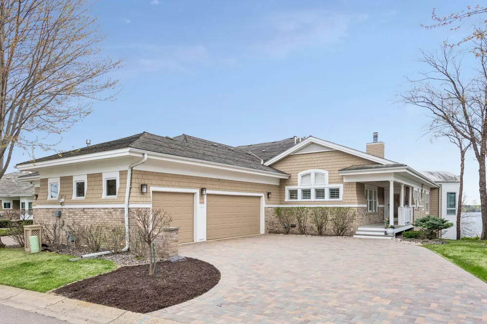 726 Widsten Circle Wayzata, MN 55391