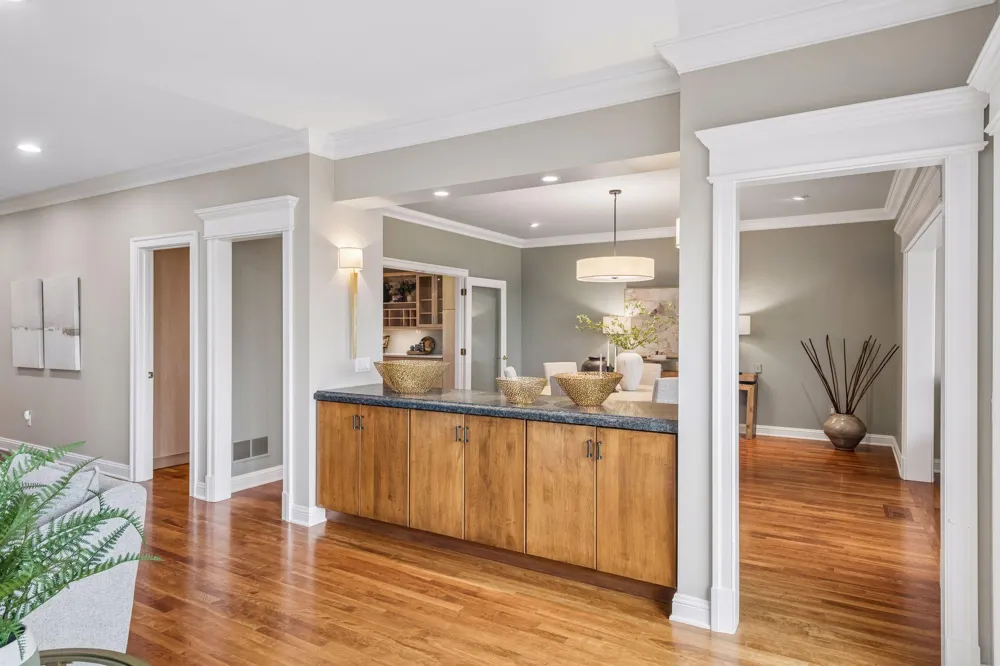 726 Widsten Circle Wayzata, MN 55391