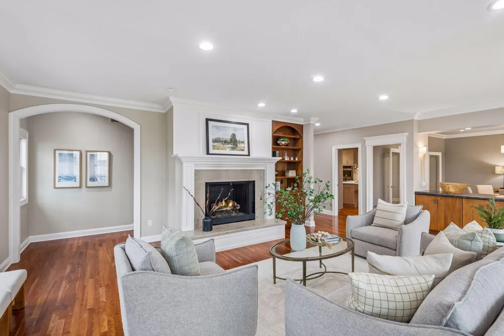 726 Widsten Circle Wayzata, MN 55391