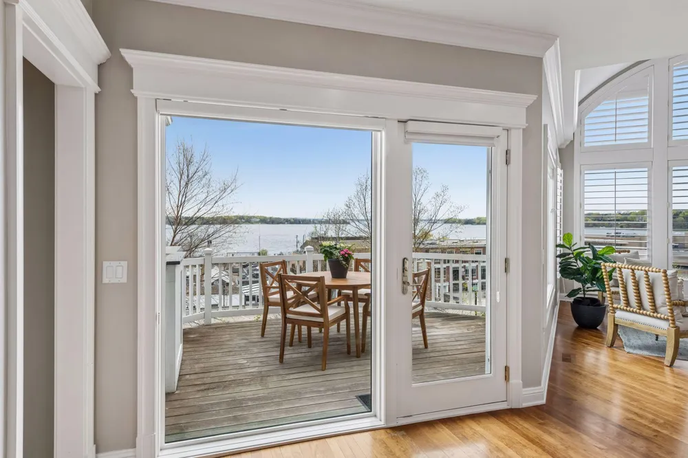 726 Widsten Circle Wayzata, MN 55391