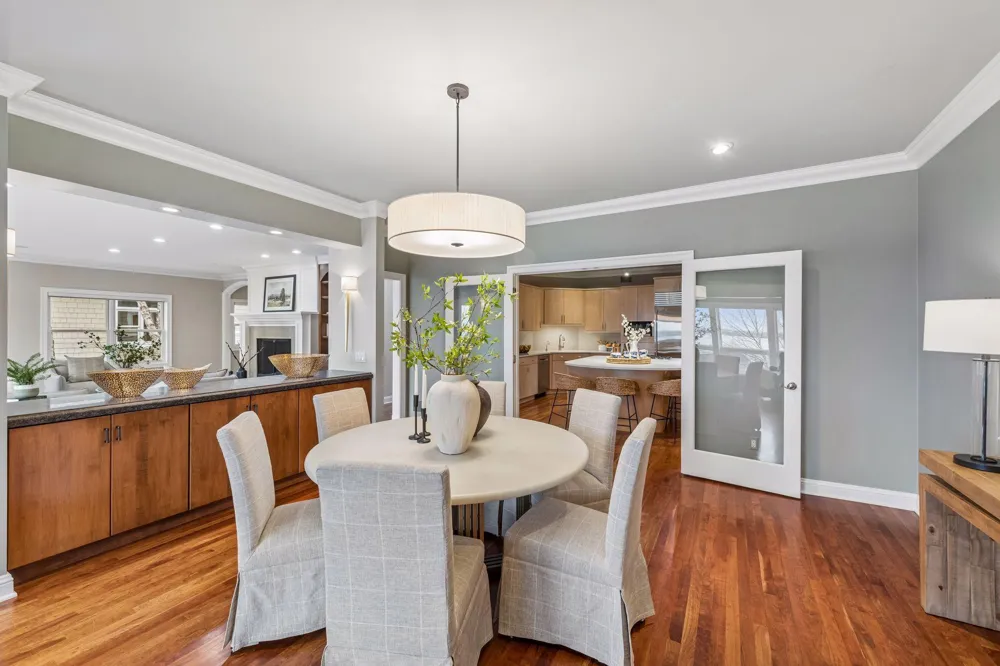 726 Widsten Circle Wayzata, MN 55391