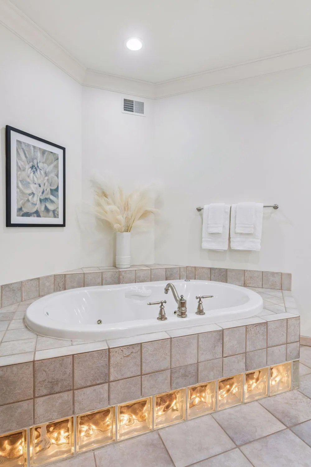 726 Widsten Circle Wayzata, MN 55391