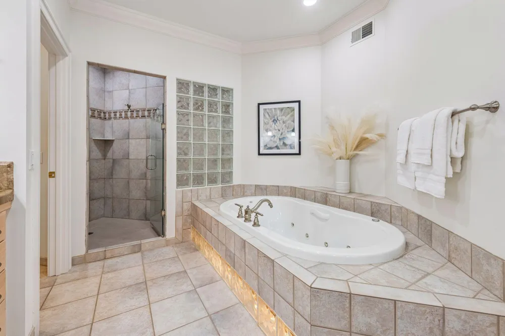 726 Widsten Circle Wayzata, MN 55391