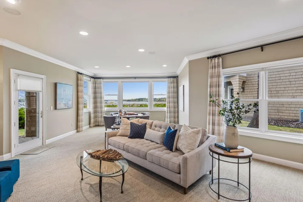 726 Widsten Circle Wayzata, MN 55391