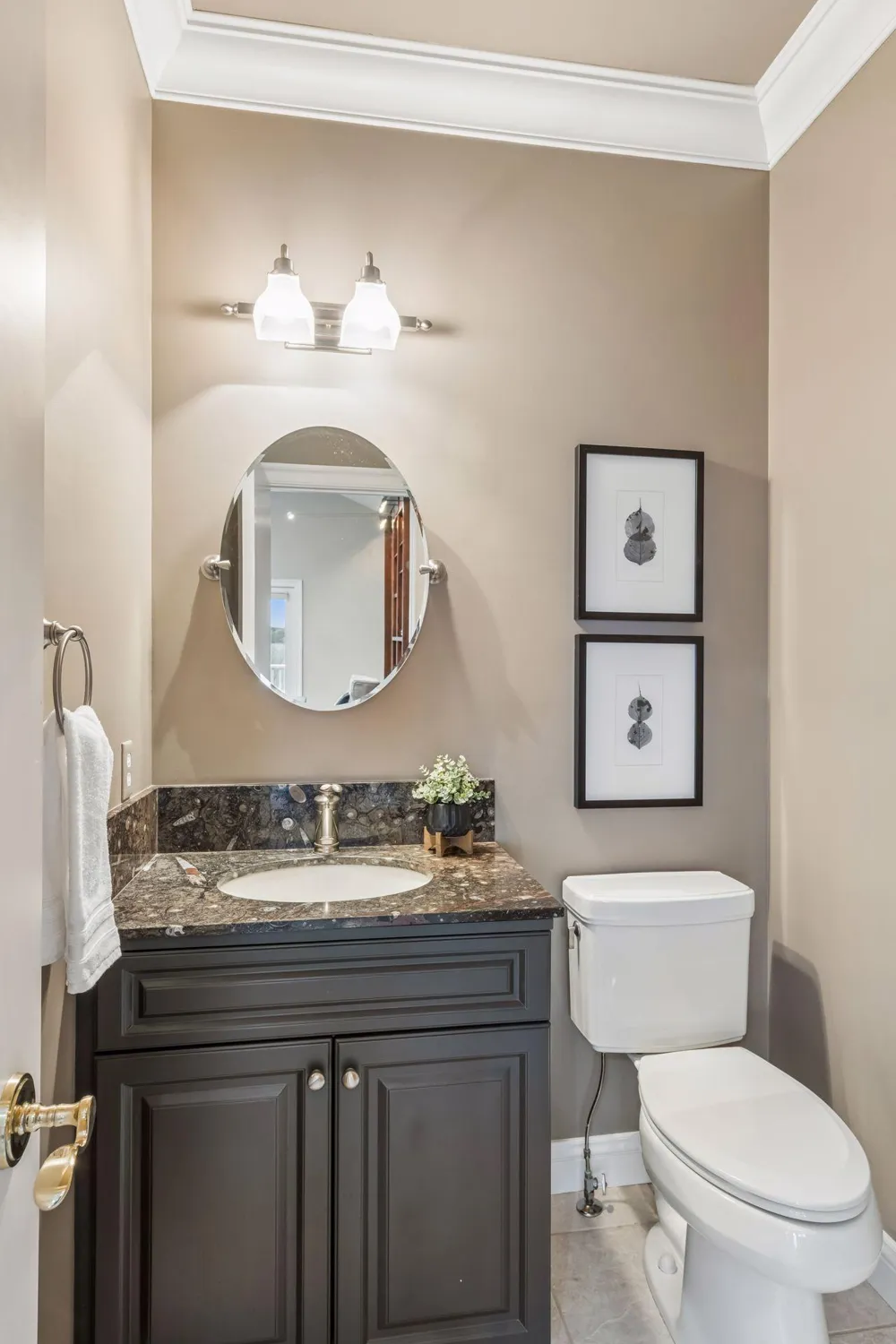 726 Widsten Circle Wayzata, MN 55391