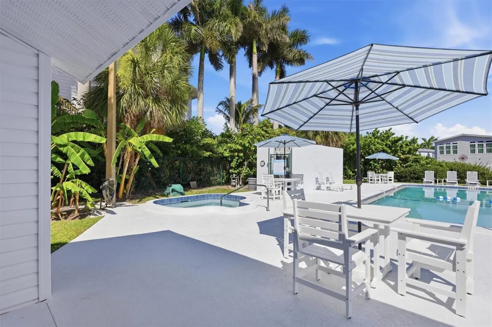 1714 69TH AVENUE W #A303 Bradenton, FL 34207