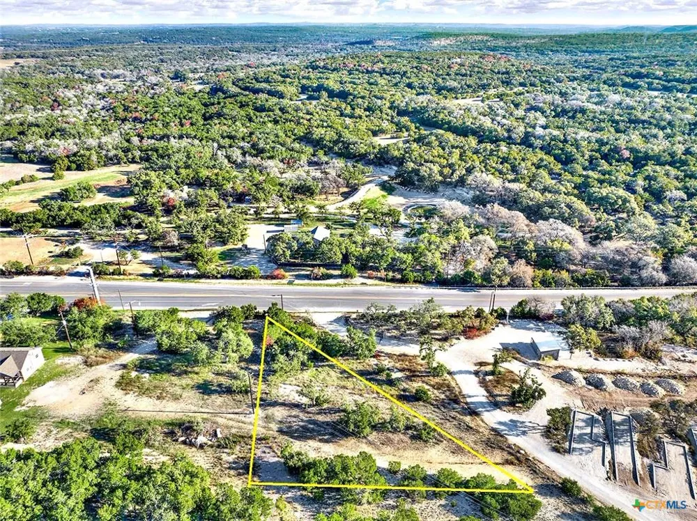 7665 Fm 32 Fischer, TX 78623
