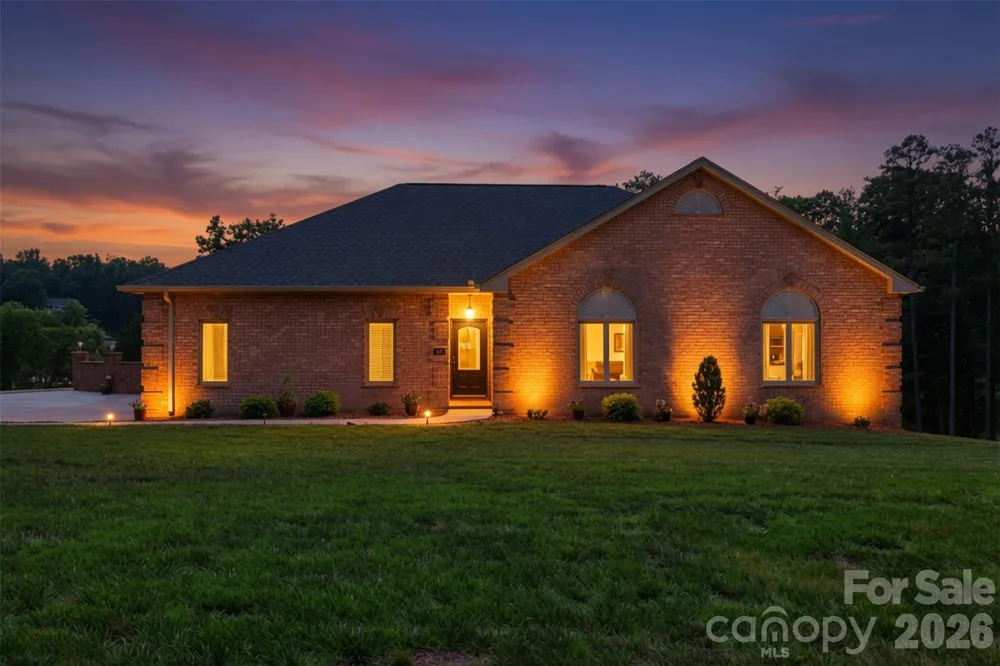 495 Windsor Drive Taylorsville, NC 28681