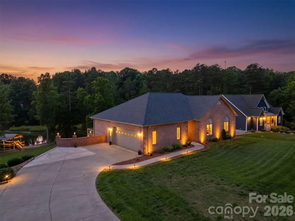 495 Windsor Drive Taylorsville, NC 28681