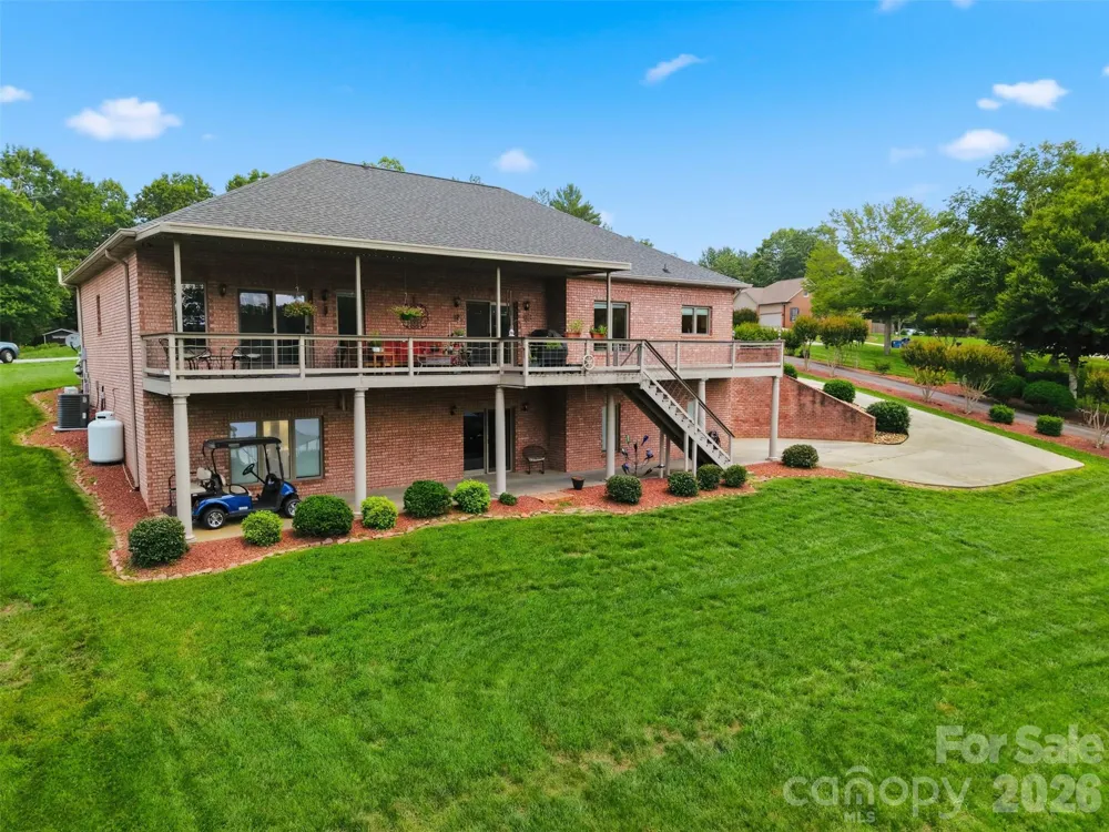 495 Windsor Drive Taylorsville, NC 28681