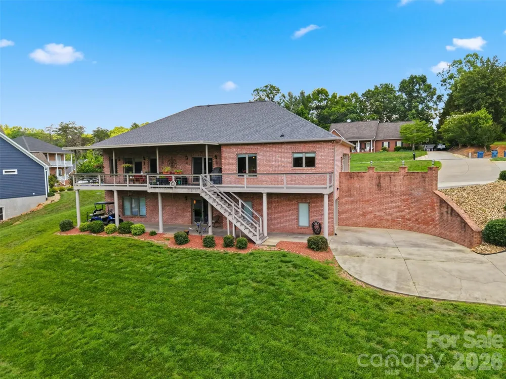495 Windsor Drive Taylorsville, NC 28681
