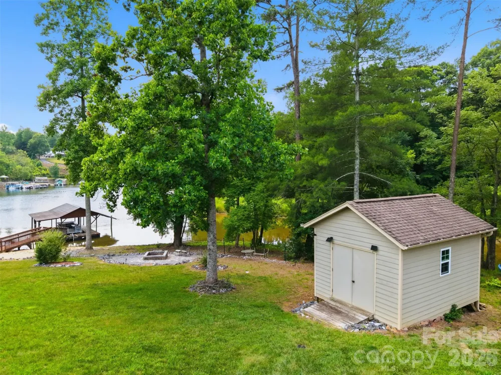 495 Windsor Drive Taylorsville, NC 28681