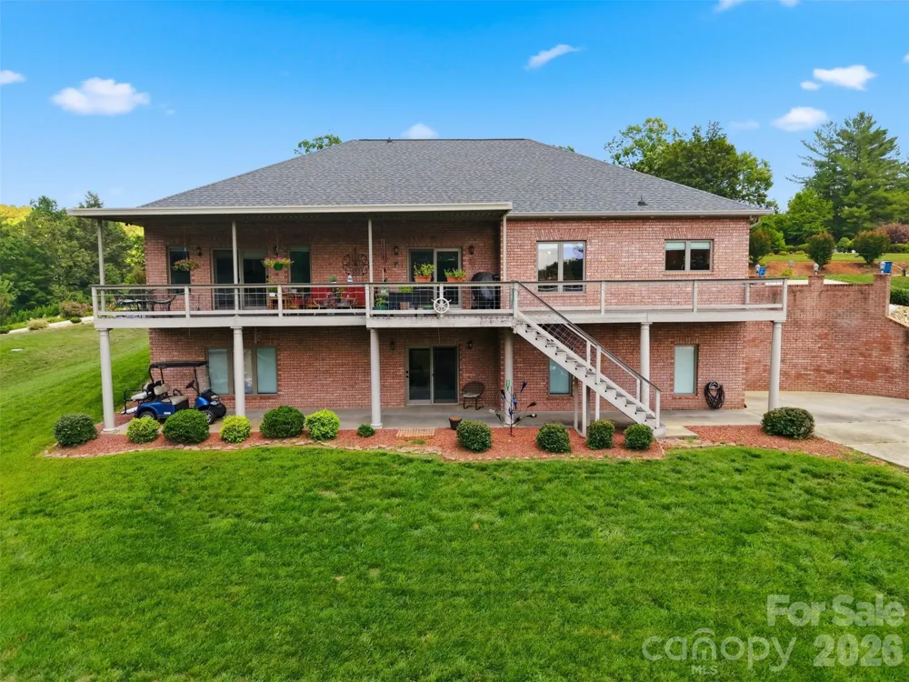 495 Windsor Drive Taylorsville, NC 28681