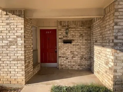 207 Trellis Place