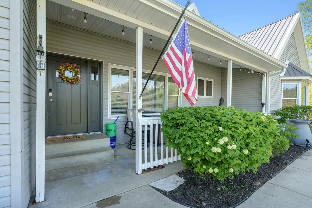 42083 40th Street Waverly Township, MI 49079