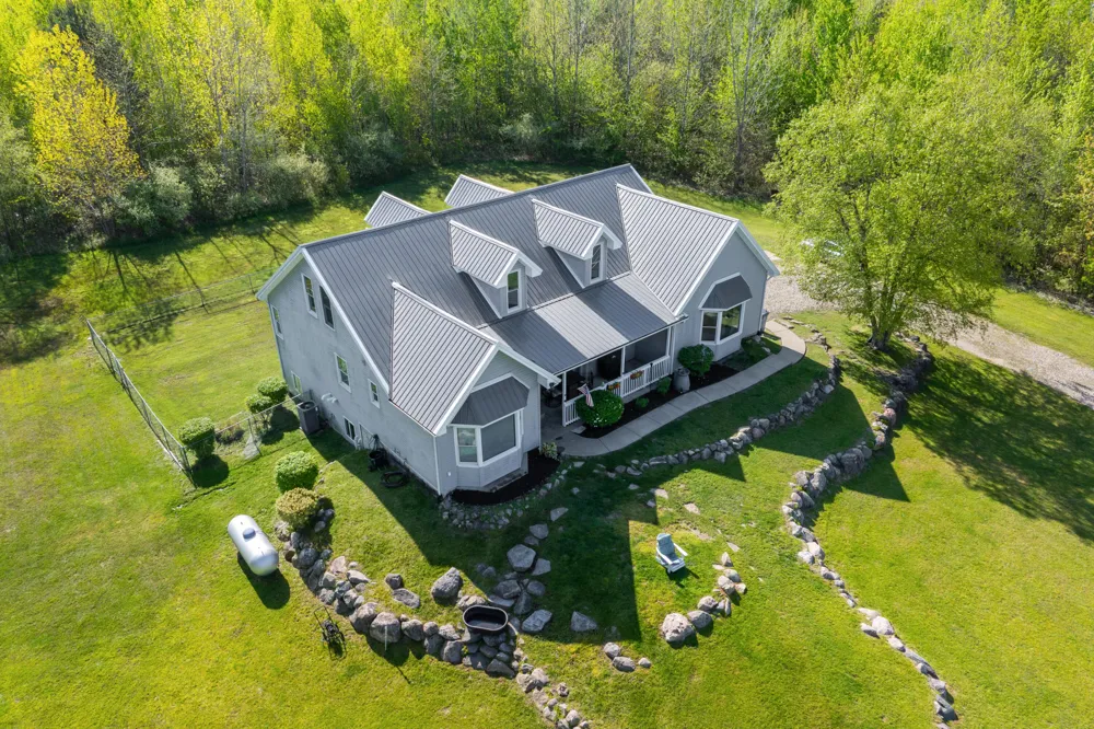 42083 40th Street Waverly Township, MI 49079