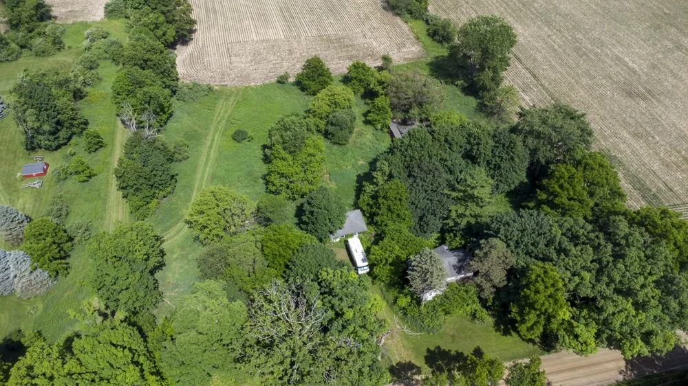 7114 Mabley Hill Road Fenton, MI 48430