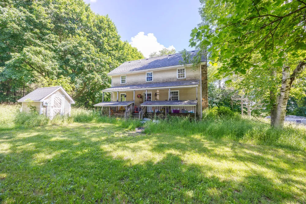 7114 Mabley Hill Road Fenton, MI 48430