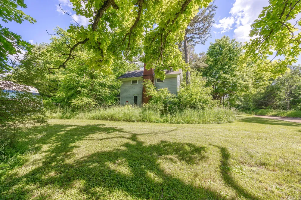 7114 Mabley Hill Road Fenton, MI 48430