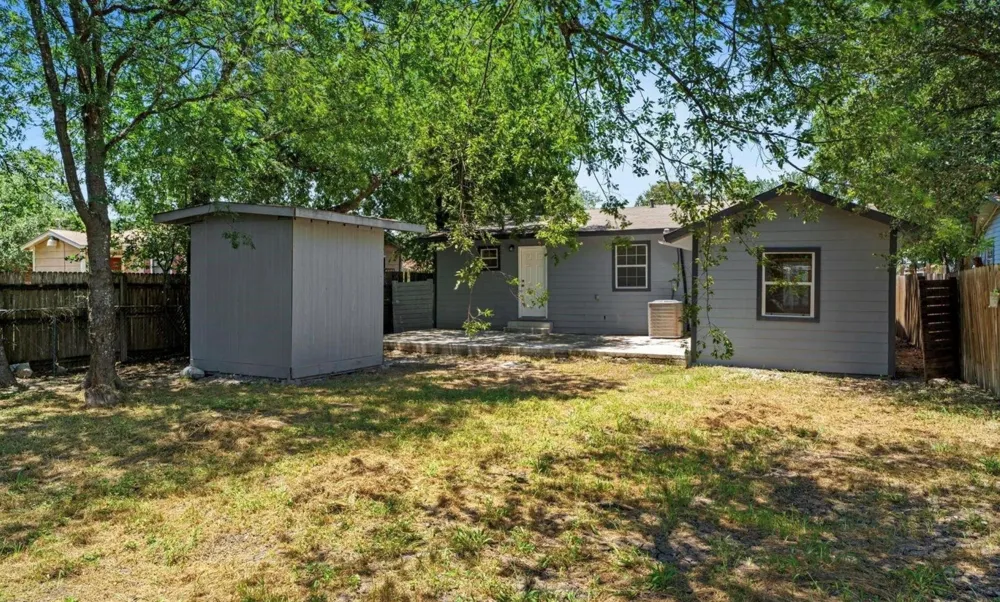 512 Vickers Avenue San Antonio, TX 78211