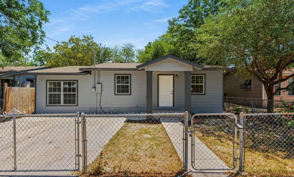 512 Vickers Avenue San Antonio, TX 78211
