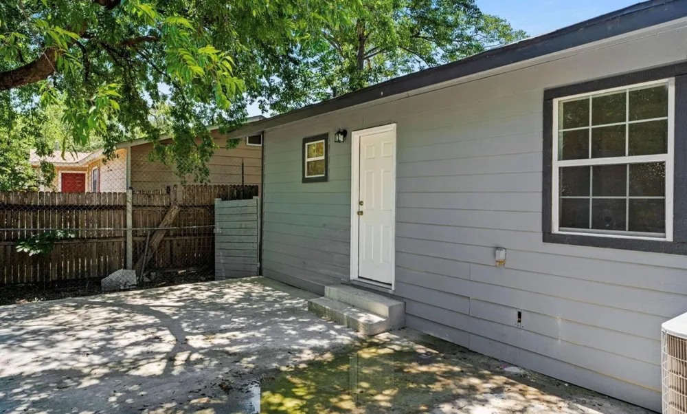 512 Vickers Avenue San Antonio, TX 78211